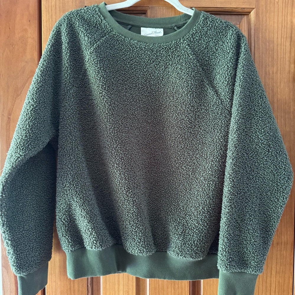 Universal Thread Pullover Sweater Women’s Small Olive Green Fuzzy Soft Casual